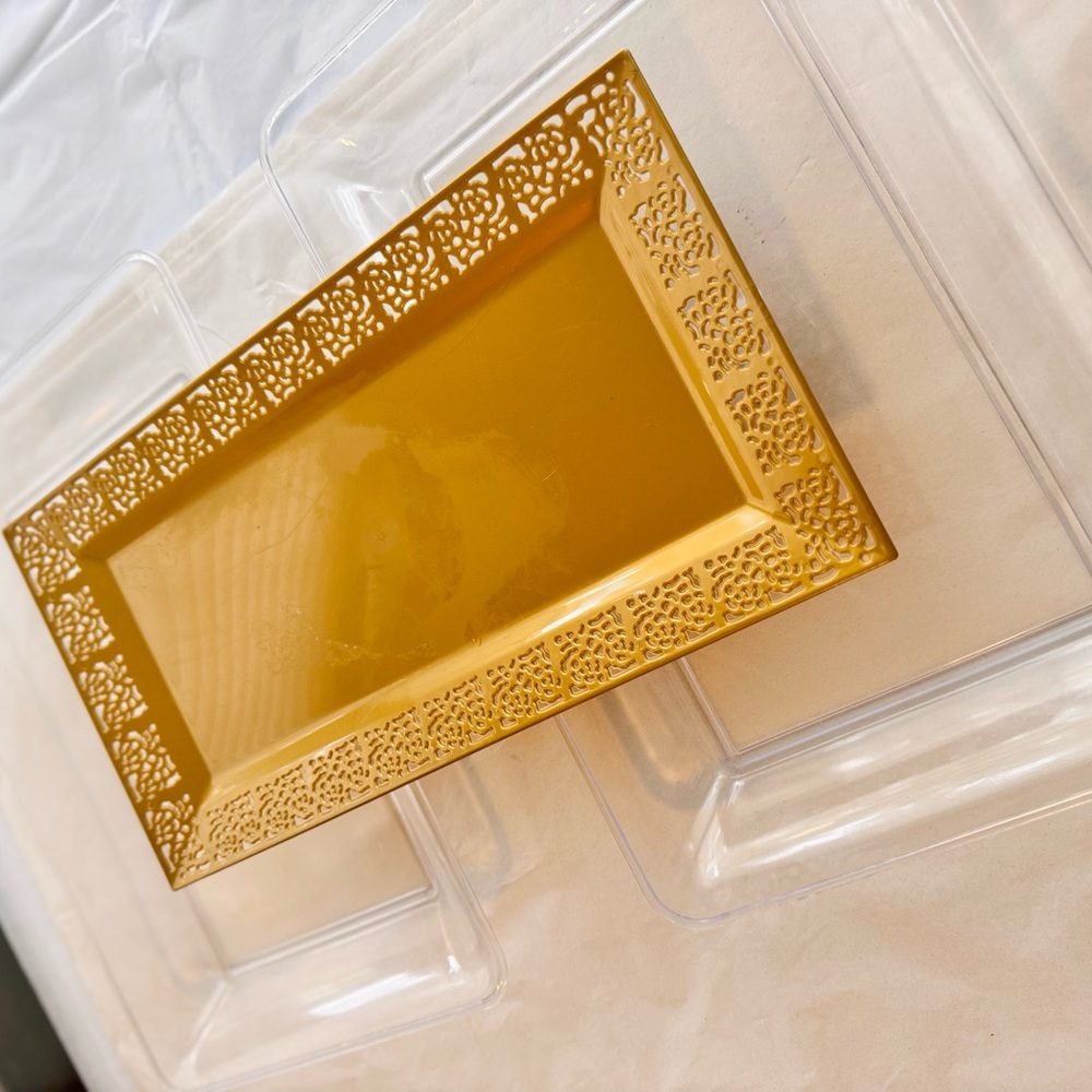3 Plastic Serving Trays Gold Lace Clear Rectangular Platters Party Wedding